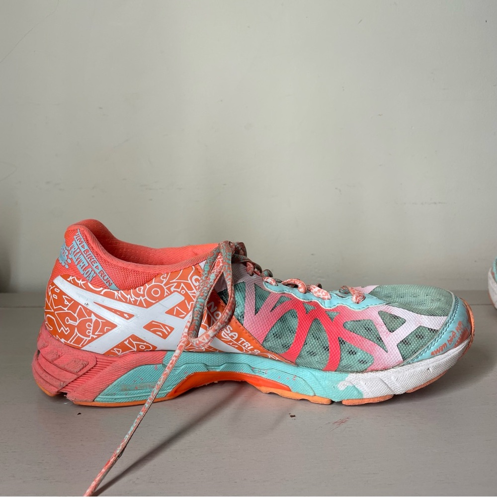 ASICS Gel Noosa Tri 9 Running Shoes women’s size 6